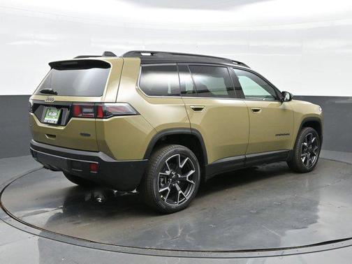 '41 2026 Jeep Cherokee Overland