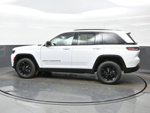 2026 Jeep Grand Cherokee Altitude