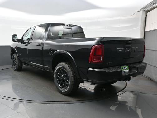 Diamond Black Crystal Pearlcoat 2026 RAM 2500 Limited Crew Cab 4x4 6'4' Box