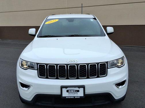 2022 Jeep Grand Cherokee Laredo