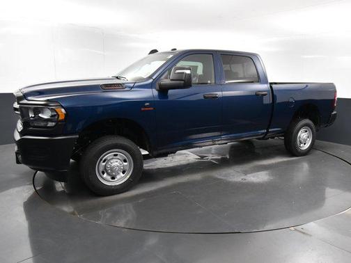 2024 RAM 2500 Tradesman Crew Cab 4x4 6'4' Box