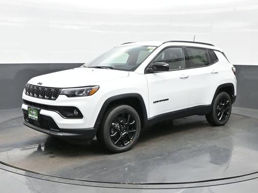 Bright White Clearcoat 2026 Jeep Compass Latitude