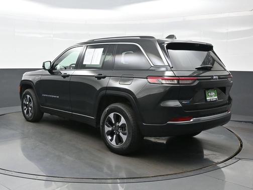 Rocky Mountain Pearlcoat 2023 Jeep Grand Cherokee 4xe Base