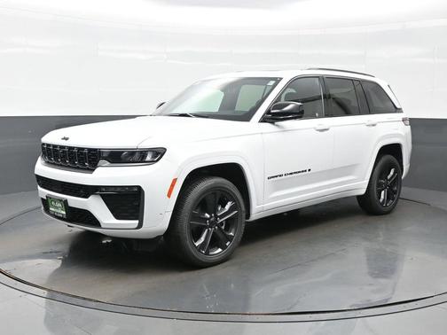 Bright White Clearcoat 2027 Jeep Grand Cherokee Limited