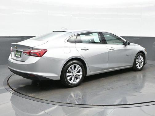 2021 Chevrolet Malibu FWD LT