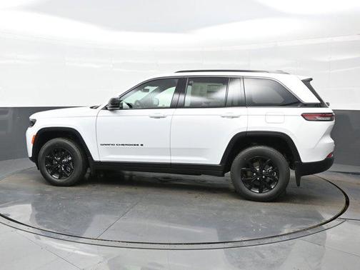 2026 Jeep Grand Cherokee Altitude