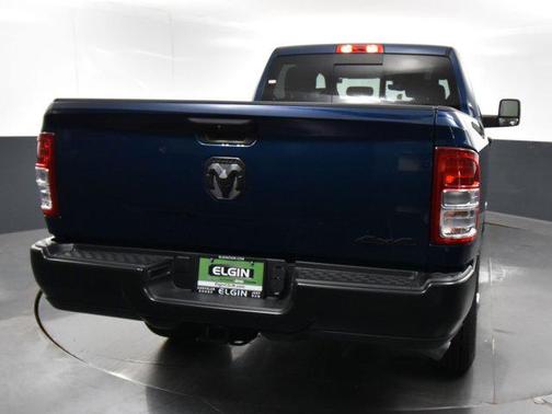 2024 RAM 2500 Tradesman Crew Cab 4x4 6'4' Box
