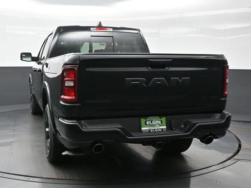 Diamond Black Crystal Pearlcoat 2026 RAM 1500 Big Horn/Lone Star