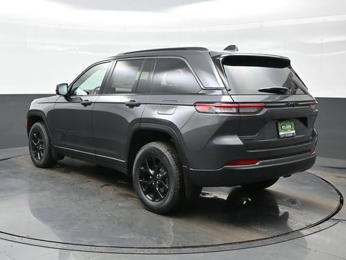 Baltic Gray Metallic Clearcoat 2026 Jeep Grand Cherokee Altitude