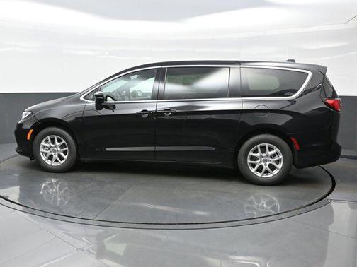 2025 Chrysler Pacifica L