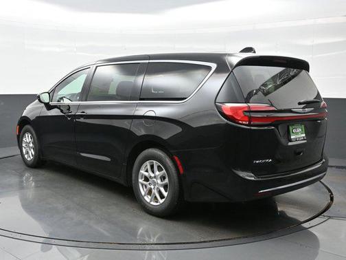 2025 Chrysler Pacifica L