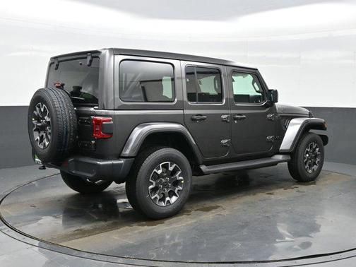2026 Jeep Wrangler 4-Door Sahara 4x4
