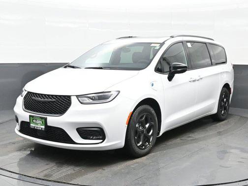 2025 Chrysler Pacifica Hybrid Premium S Appearance Pkg