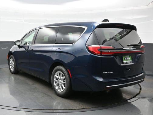 2025 Chrysler Pacifica L