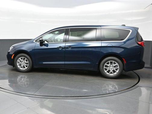 2025 Chrysler Pacifica L