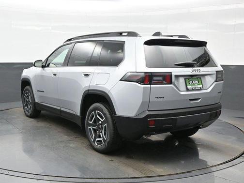 2026 Jeep Cherokee Laredo 4x4