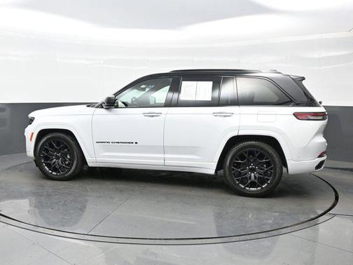 2024 Jeep Grand Cherokee Summit