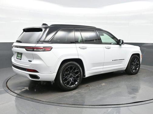 2024 Jeep Grand Cherokee Summit