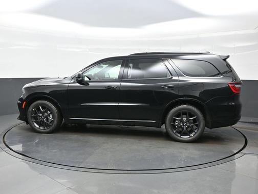 DB Black Clearcoat 2026 Dodge Durango GT Plus