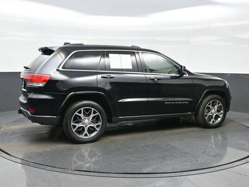 2018 Jeep Grand Cherokee Sterling Edition