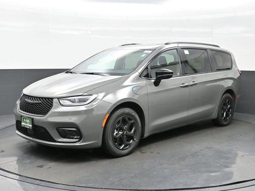 2025 Chrysler Pacifica Hybrid Premium S Appearance Pkg