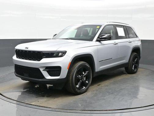 2023 Jeep Grand Cherokee Altitude