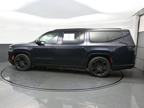 Midnight Sky 2024 Jeep Grand Wagoneer L Series II 4x4
