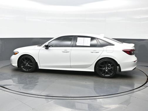 Platinum White Pearl 2025 Honda Civic Sport