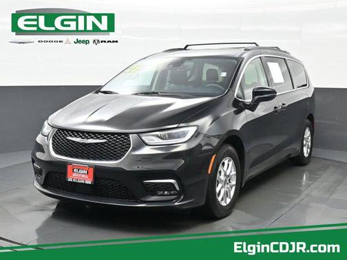 Brilliant Black Crystal Pearlcoat 2022 Chrysler Pacifica Touring L