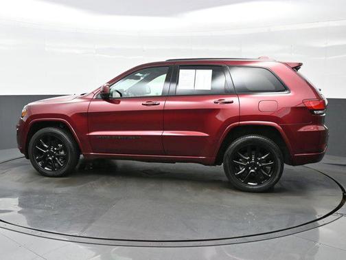 2022 Jeep Grand Cherokee Laredo