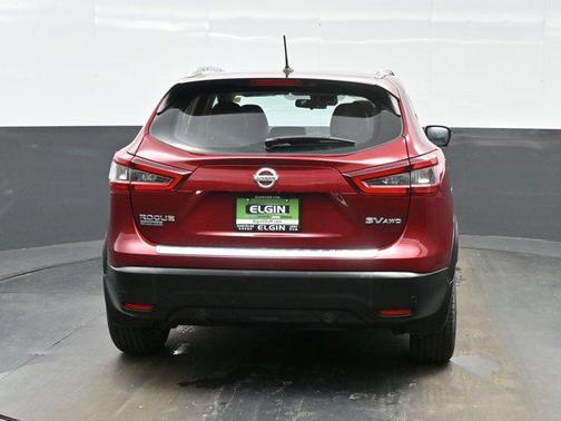 2022 Nissan Rogue Sport SV