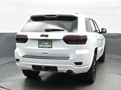 2022 Jeep Grand Cherokee Laredo