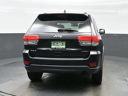 Brilliant Black Crystal Pearlcoat 2015 Jeep Grand Cherokee Laredo