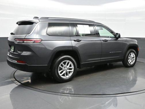2022 Jeep Grand Cherokee L Laredo