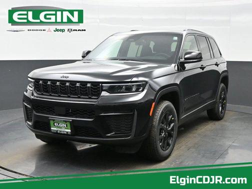 Diamond Black Crystal Pearlcoat 2026 Jeep Grand Cherokee Altitude
