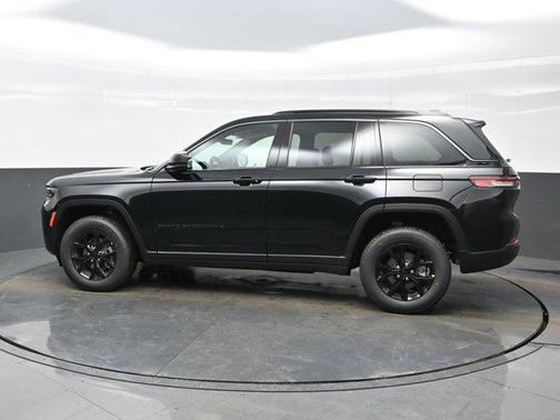 2026 Jeep Grand Cherokee Altitude