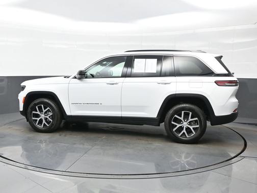 Bright White Clearcoat 2024 Jeep Grand Cherokee Limited