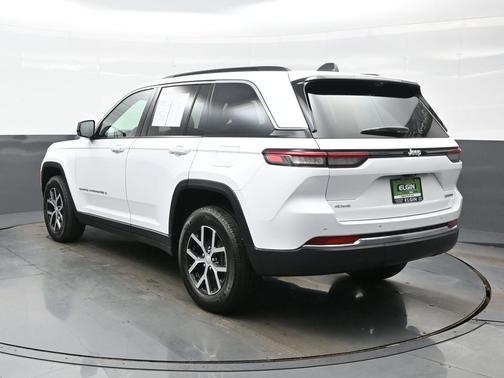 Bright White Clearcoat 2024 Jeep Grand Cherokee Limited