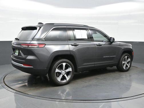 2022 Jeep Grand Cherokee 4xe Base