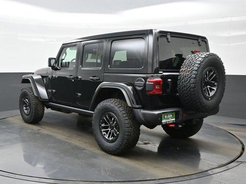 Black Clearcoat 2026 Jeep Wrangler Rubicon