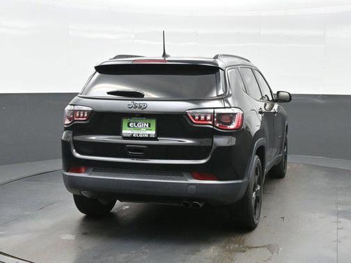 Diamond Black Crystal Pearlcoat 2021 Jeep Compass Latitude