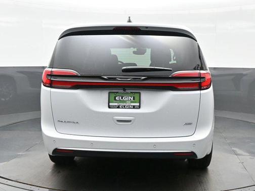 Bright White Clearcoat 2027 Chrysler Pacifica L