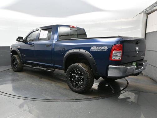 2022 RAM 2500 Tradesman Crew Cab 4x4 6'4' Box