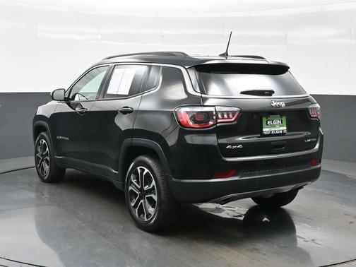 Diamond Black Crystal Pearlcoat 2023 Jeep Compass Limited