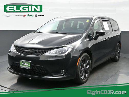 2020 Chrysler Pacifica Touring