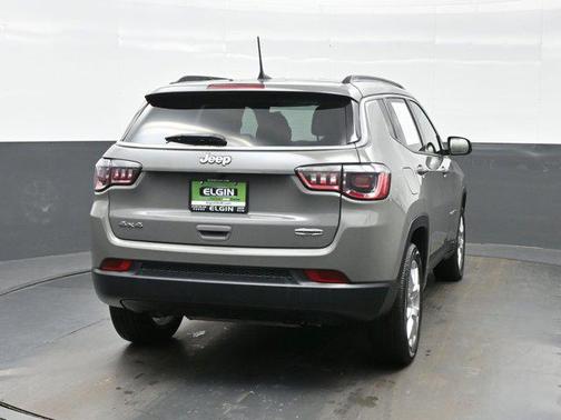 2023 Jeep Compass Latitude Lux