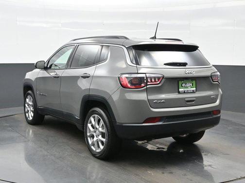 2023 Jeep Compass Latitude Lux