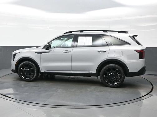 Wolf Gray 2025 Kia Sorento SX