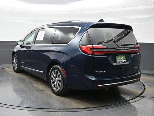 2023 Chrysler Pacifica L