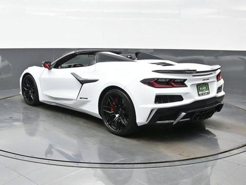 Arctic White 2025 Chevrolet Corvette Z06